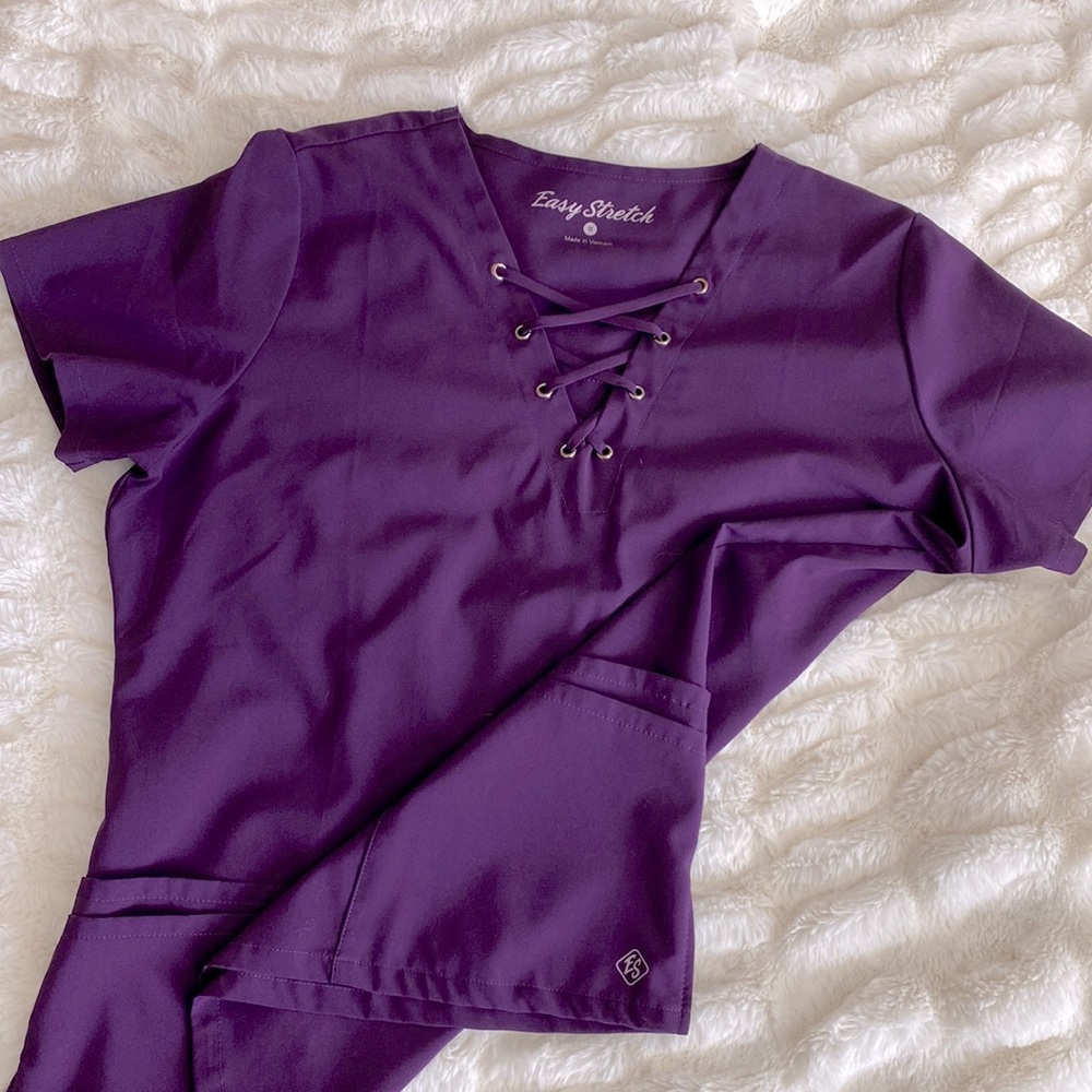 Scrub top